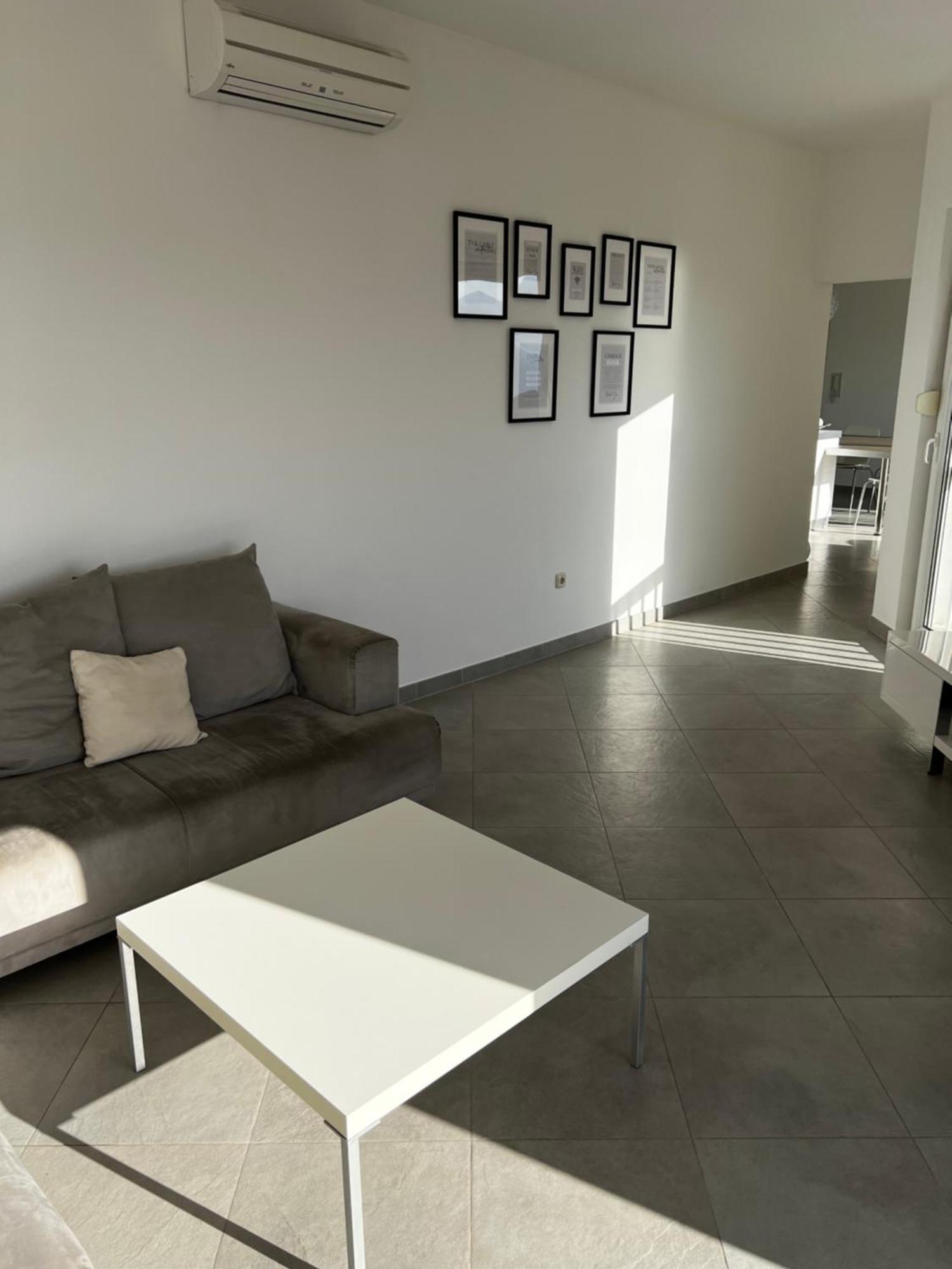 Kavajin Apartment